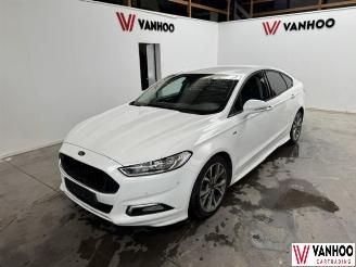 skadebil auto Ford Mondeo  2017/1