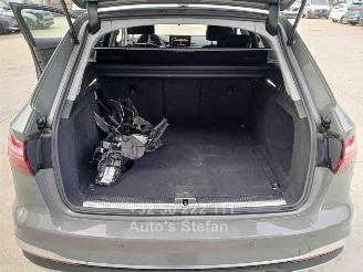 Audi A4 S LINE picture 14