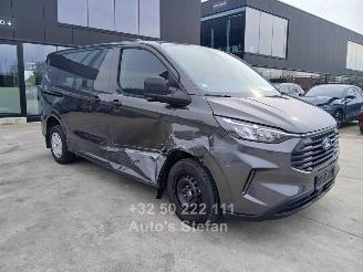 krockskadad bil auto Ford Transit CUSTOM 2025/1