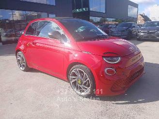  Fiat 500 E ABARTH 2025/1