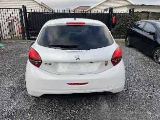  Peugeot 208 BENZINE - AUTOMATIC 2017/4