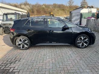 Volkswagen ID.3 62-KWH  -- 150,KW - EDETION picture 4