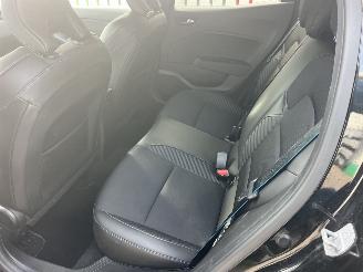 Renault Clio ESPRIT ALPINE E-TECH FULL HYBRID picture 19