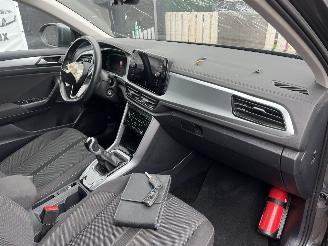 Volkswagen T-Roc BENZINE KLIMAYTRONIK -- NAVI picture 12