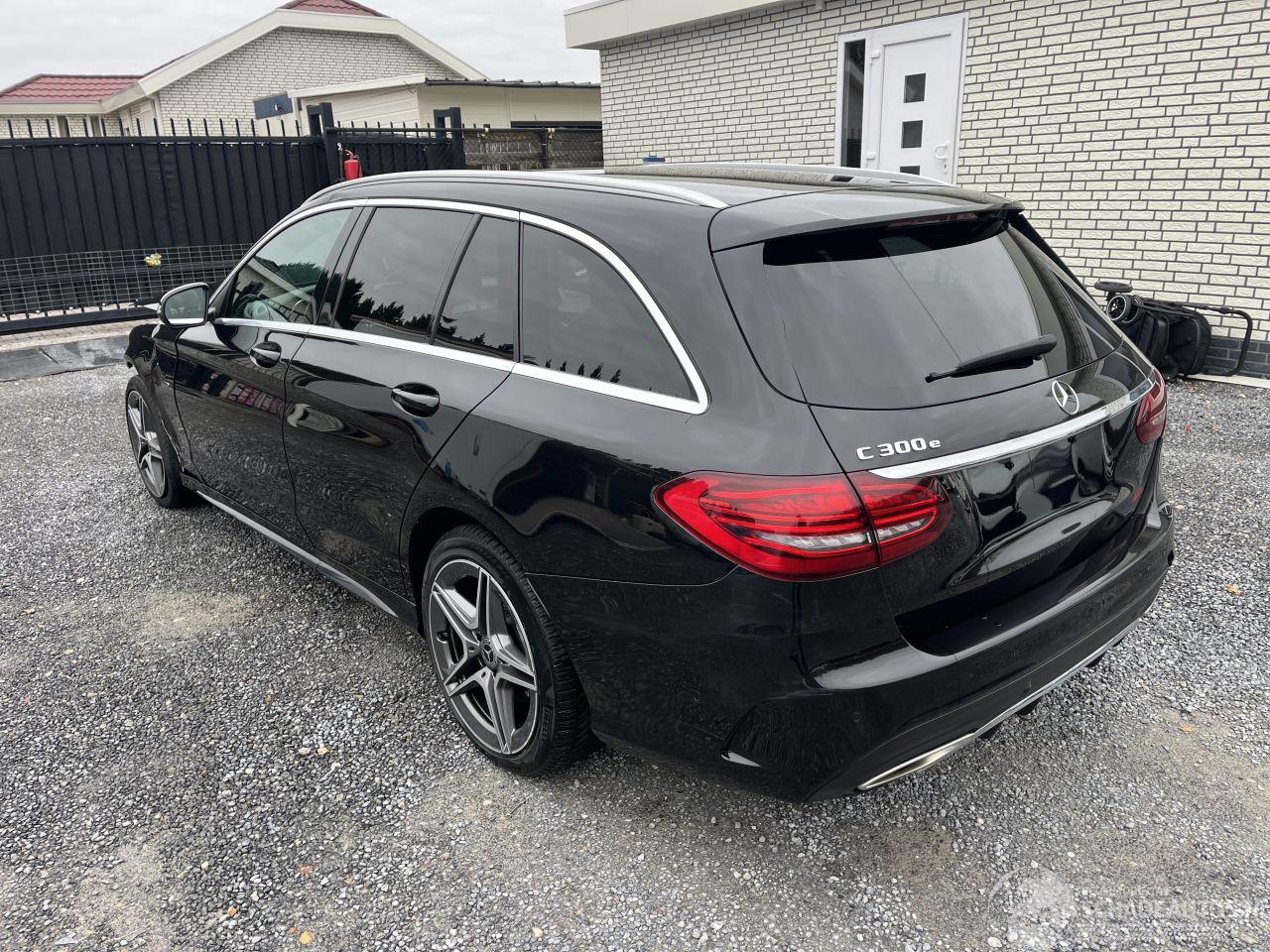 Mercedes C-klasse C300 PLUG-IN HYBRIDE AMG-LINE