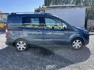 Ford Courier TRANSIT COURIER 5-PERSONEN picture 5