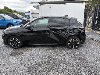 Peugeot 208 BENZINE - ALLURE picture 6