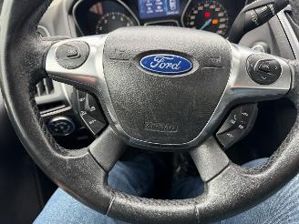 Ford Focus 1.6 EcoBoost Lease Titanium picture 17