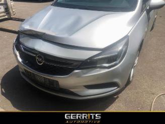 Coche siniestrado Opel Astra Astra K Sports Tourer, Combi, 2015 / 2022 1.6 CDTI 110 16V 2016/9