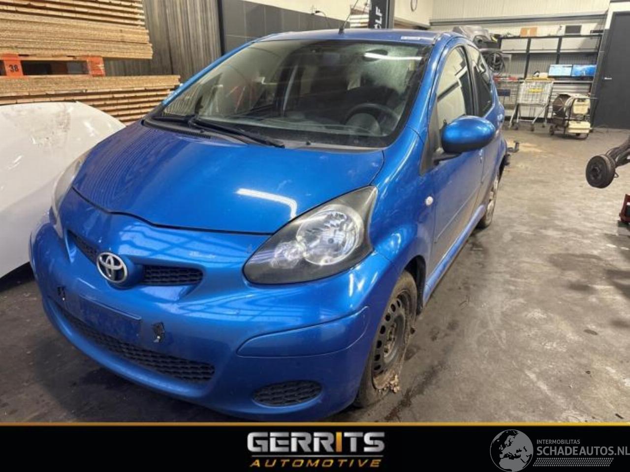 Toyota Aygo Aygo (B10), Hatchback, 2005 / 2014 1.0 12V VVT-i