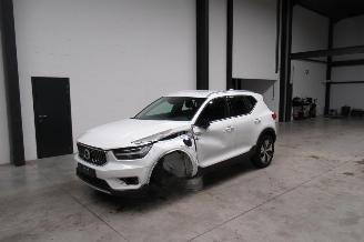  Volvo XC40 MOMENTUM 2022/1