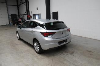 Opel Astra SEDAN picture 3