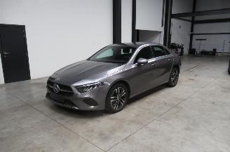 krockskadad bil auto Mercedes A-klasse BERLINE 2024/6