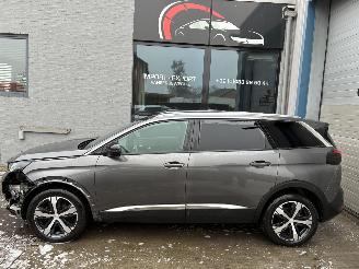 Schadeauto Peugeot 5008 PEUGEOT 5008 1.5D 2023 7 ZIT 2023/5