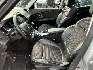 Renault Grand-scenic RENAULT SCENIC 1.5D 2017 7 ZIT picture 12