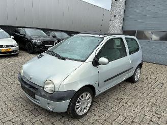 Avarii autoturisme Renault Twingo RENAULT TWINGO 1.1 2006 2006/12
