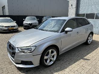 Schadeauto Audi A3 AUDI A3 1.6TDI DSG 2018 2018/5