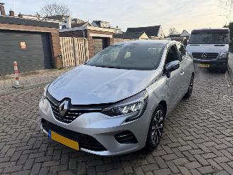 Schadeauto Renault Clio 1.0 TCe  Initiale Paris AUTOMAAT 2021/1