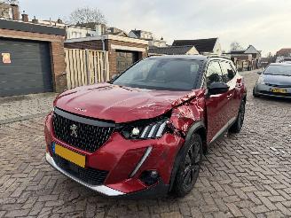 Schadeauto Peugeot 2008 1.2 PureTech GT  AUTOMAAT 2021/1
