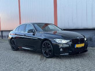 skadebil auto BMW 3-serie 318i M AUTOMAAT 2018/1