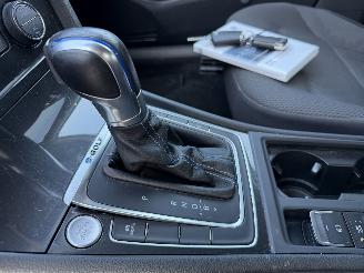 Volkswagen e-Golf  picture 16