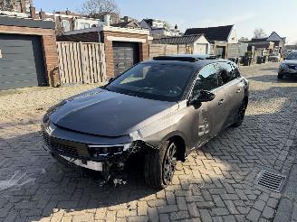 Avarii autoturisme Opel Astra hybrid 1.6 ULTIMATE 132 kw AUTOMAAT NEW MODEL 2023/1