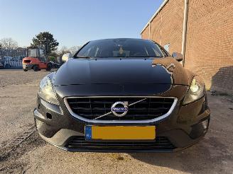 Volvo V-40 2.0 D2 R Design picture 7