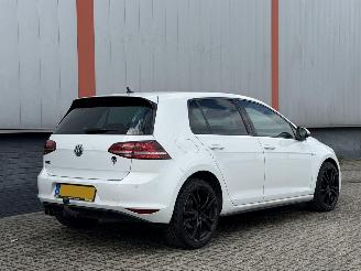 Volkswagen Golf 1.4 TSI GTE DSG picture 4
