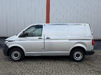 Volkswagen Transporter 2.0 TDI L1H1 28 Bulli AUTOMAAT picture 21