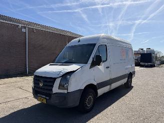 Schadeauto Volkswagen Crafter 30 2.0 TDI L2H2 BM AIRCO 2012/1