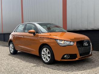 skadebil auto Audi A1 1.6 TDI AUTOMAAT 2012/1