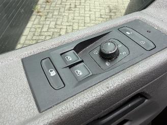 Volkswagen Transporter 2.0 TDI L2H3 30 AUTOMAAT picture 12