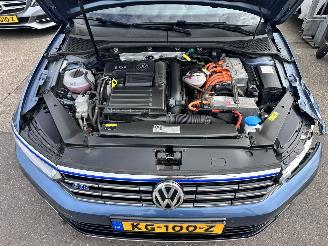 Volkswagen Passat 1.4 TSI / GTE / DSG / PANO / LEER picture 17