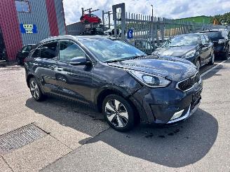 Kia Niro 1.6 HYBRIDE / AUTOMAAT picture 3