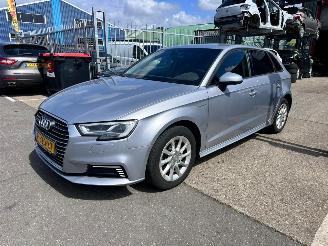 uszkodzony samochody osobowe Audi A3 1.4 SPORTBACK E-TRON 2018/4