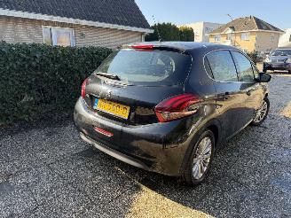  Peugeot 208 1.2 PURE TECH ALLURE  69000KM 2018/3