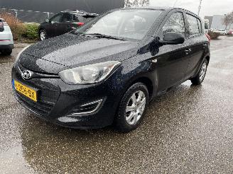 krockskadad bil auto Hyundai I-20 1.2 5drs 2013/10