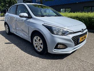 Hyundai I-20 1.2 euro6 5drs picture 4