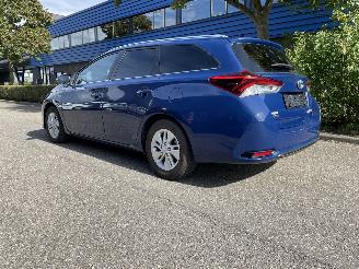  Toyota Auris 1.8 hybrid 2016/5