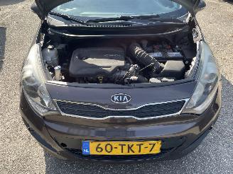 Kia Rio 1.2 tdi 5drs picture 7