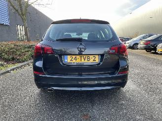 Opel Astra 1.4T picture 5