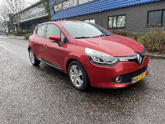 Schadeauto Renault Clio 5drs clima 2013/1