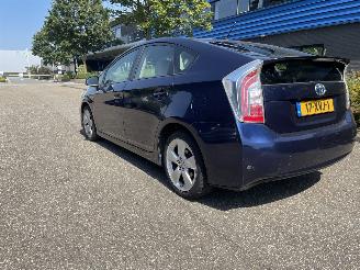 Vaurioauto  passenger cars Toyota Prius 1.8 hybrid 2012/10