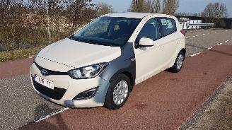 Hyundai I-20 AUTOMAAT picture 11