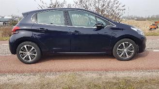 Peugeot 208 1.2 pure tech picture 7
