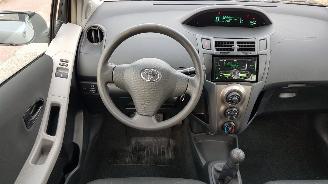 Toyota Yaris Net grote beurt. picture 6