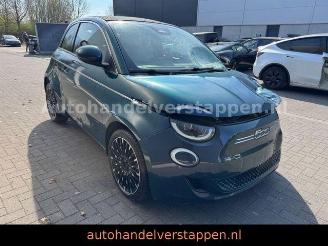 krockskadad bil auto Fiat 500E 500 e La Prima 87KW  Cabriolet 2020/12