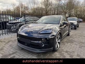 Vaurioauto  passenger cars Porsche Macan Electric 4 PDLS+ PASM Hud BOSE 2024/11