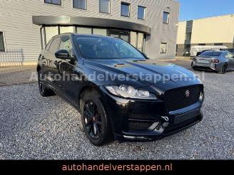 Damaged car Jaguar F-Pace R-Sport D180 20D AWD 2017/5