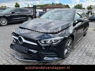 damaged passenger cars Mercedes Cla-klasse 250E Shooting brake AMG Sport - Ambiente 2020/12